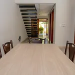 Recanto Ville House